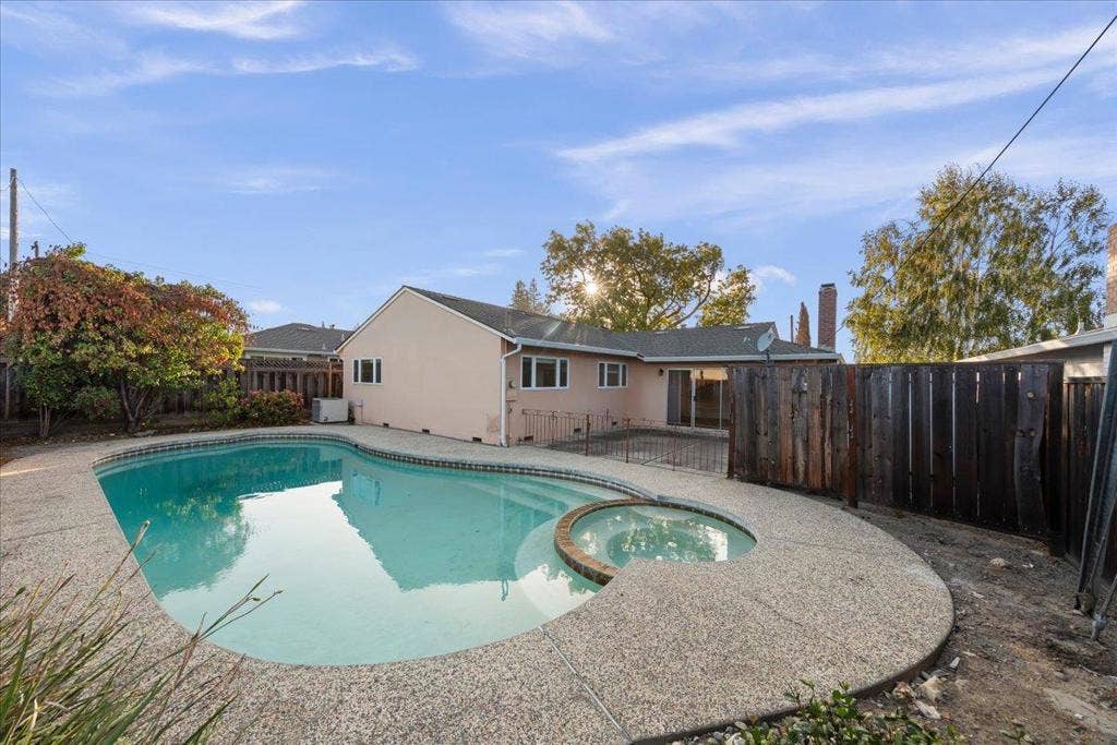 411 Radcliffe Drive, Santa Clara, CA 95051 411 Radcliffe Drive, Santa Clara, CA 95051
