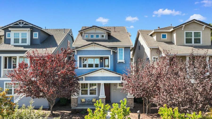 Property photo for 3818 Pyramid Way, Mountain View, CA