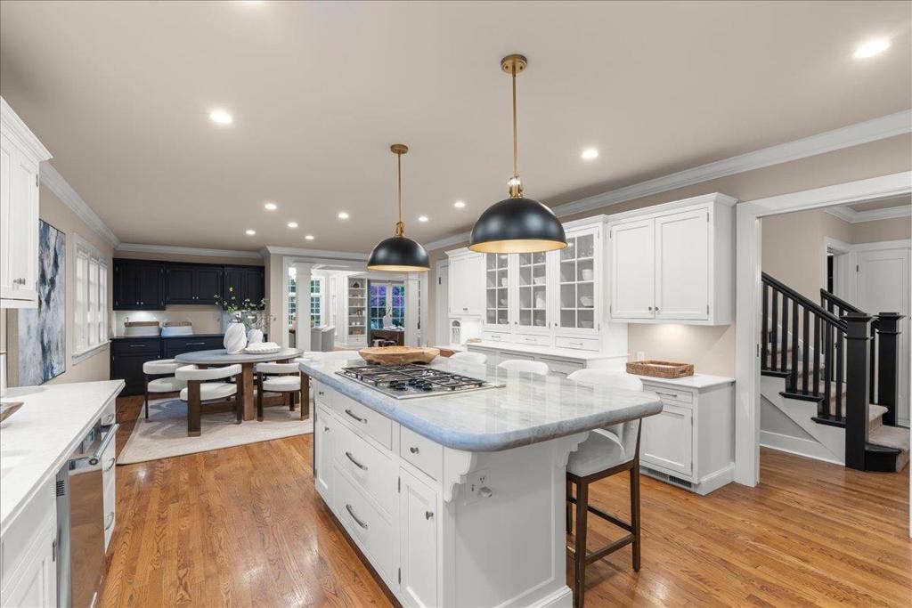 1071 Carolyn Avenue, San Jose, CA 95125 1071 Carolyn Avenue, San Jose, CA 95125