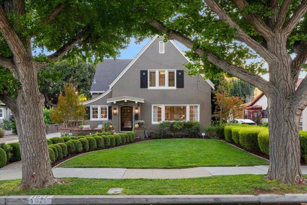 1071 Carolyn Avenue, San Jose, CA 95125 1071 Carolyn Avenue, San Jose, CA 95125