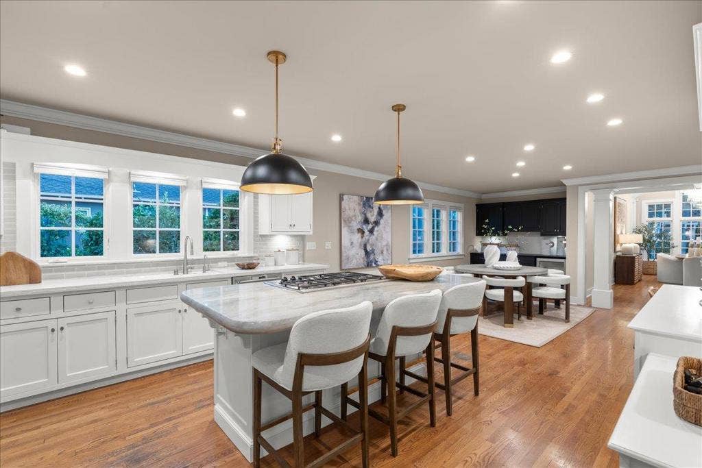 1071 Carolyn Avenue, San Jose, CA 95125 1071 Carolyn Avenue, San Jose, CA 95125