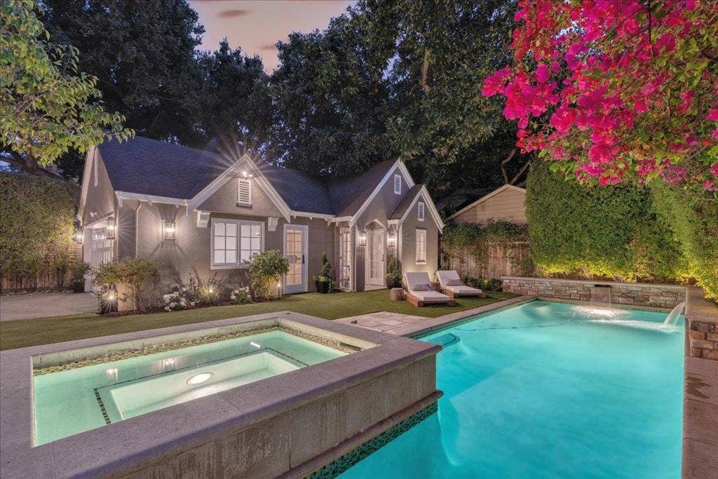 1071 Carolyn Avenue, San Jose, CA 95125 1071 Carolyn Avenue, San Jose, CA 95125