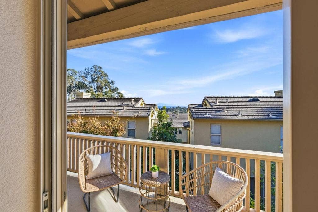511 Southview Terrace, Santa Cruz, CA 95060 511 Southview Terrace, Santa Cruz, CA 95060