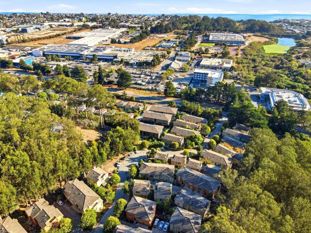 511 Southview Terrace, Santa Cruz, CA 95060 511 Southview Terrace, Santa Cruz, CA 95060