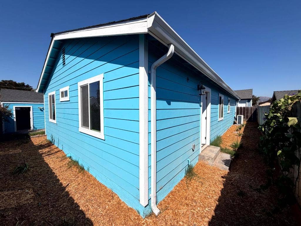 Salinas, CA 93905 Salinas, CA 93905