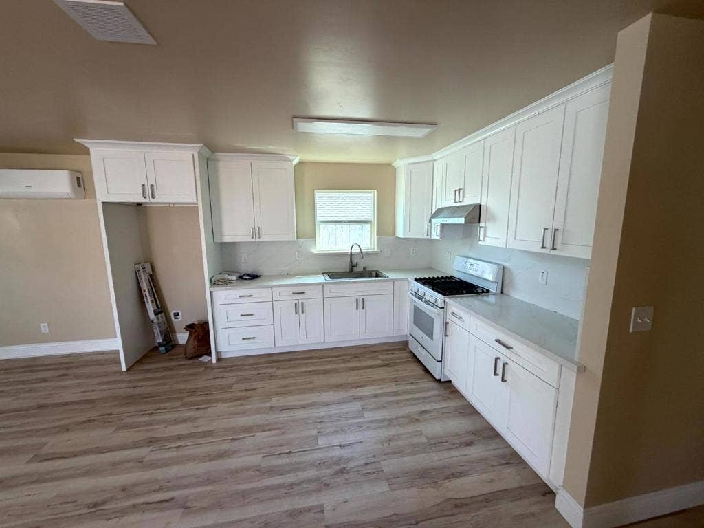 Salinas, CA 93905 Salinas, CA 93905
