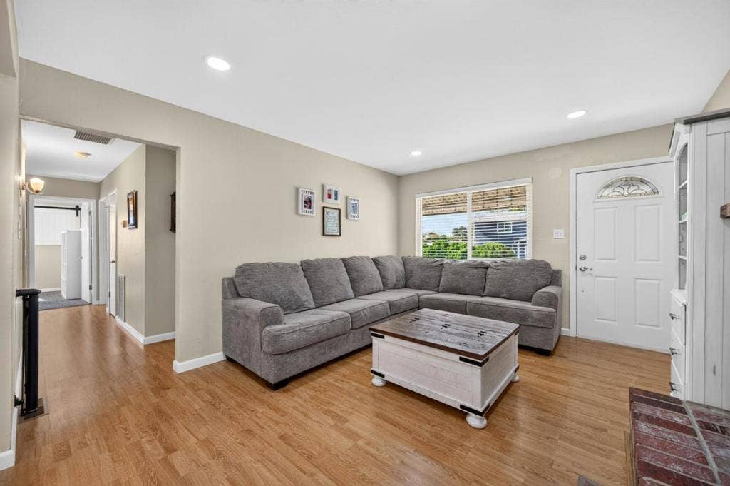 471 Raymond Drive, Ione, CA 95640 471 Raymond Drive, Ione, CA 95640