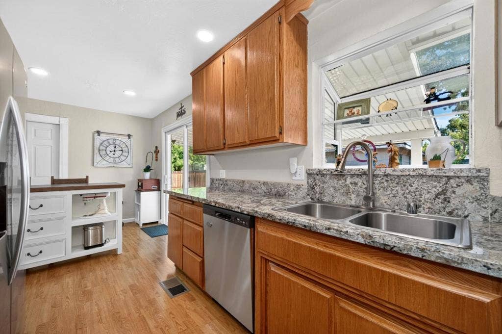 471 Raymond Drive, Ione, CA 95640 471 Raymond Drive, Ione, CA 95640