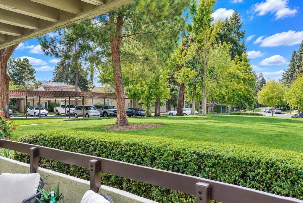 309 Tradewinds Drive, #5, San Jose, CA 95123 309 Tradewinds Drive, #5, San Jose, CA 95123
