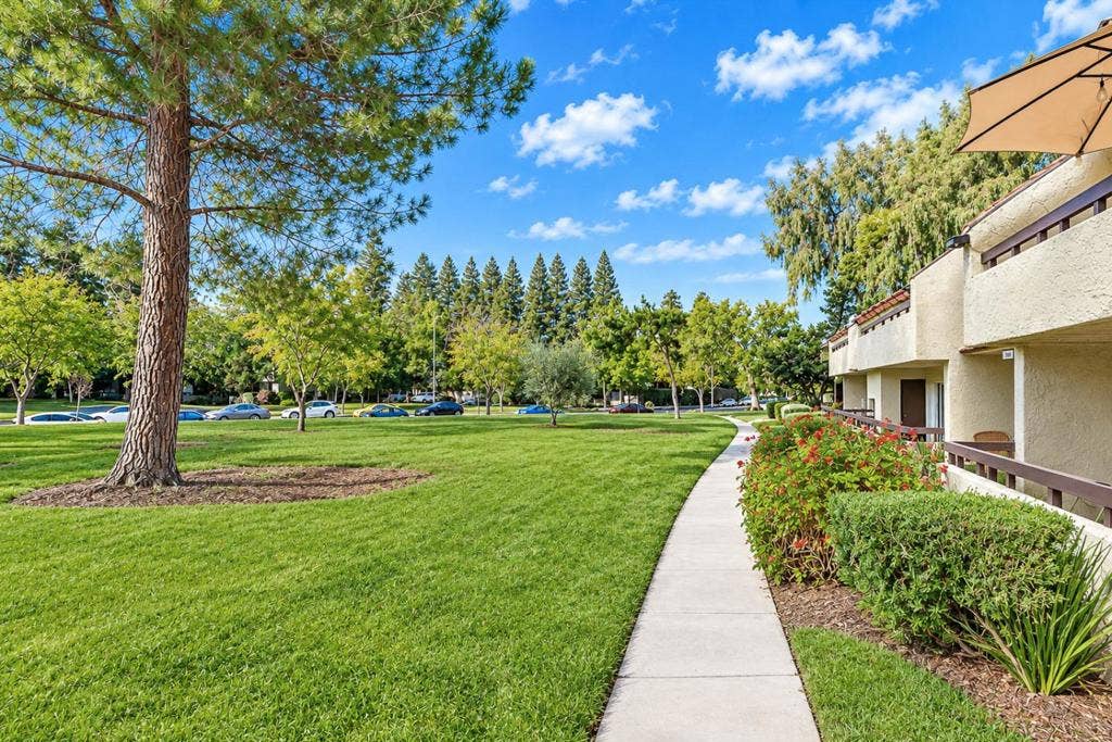 309 Tradewinds Drive, #5, San Jose, CA 95123 309 Tradewinds Drive, #5, San Jose, CA 95123
