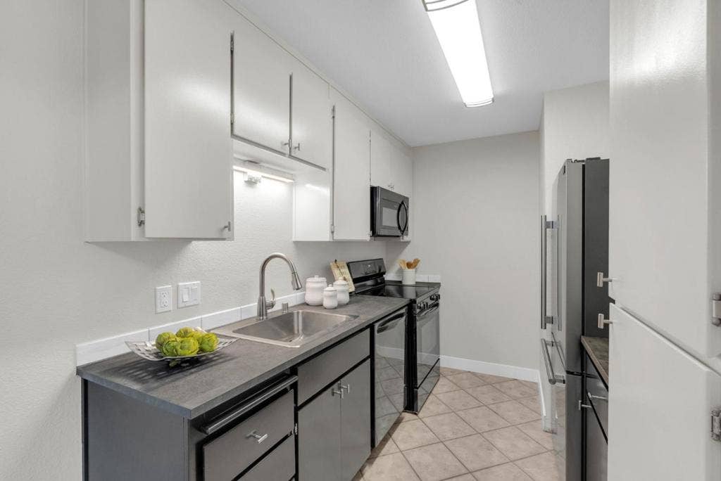 309 Tradewinds Drive, #5, San Jose, CA 95123 309 Tradewinds Drive, #5, San Jose, CA 95123