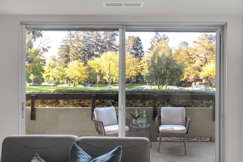 309 Tradewinds Drive, #5, San Jose, CA 95123 309 Tradewinds Drive, #5, San Jose, CA 95123