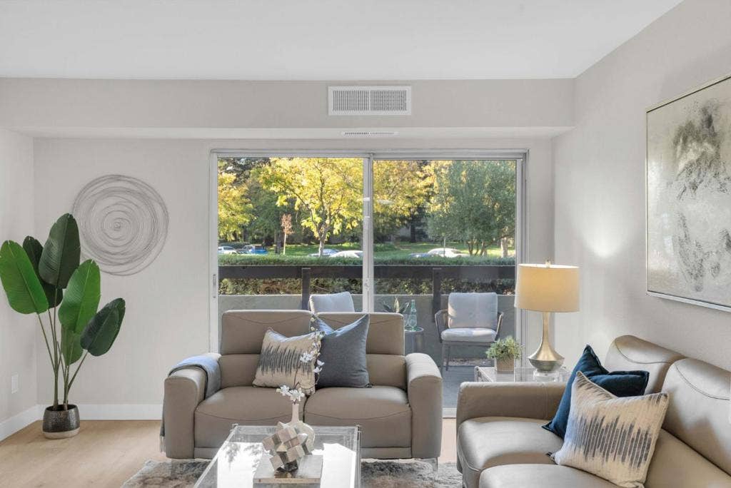309 Tradewinds Drive, #5, San Jose, CA 95123 309 Tradewinds Drive, #5, San Jose, CA 95123