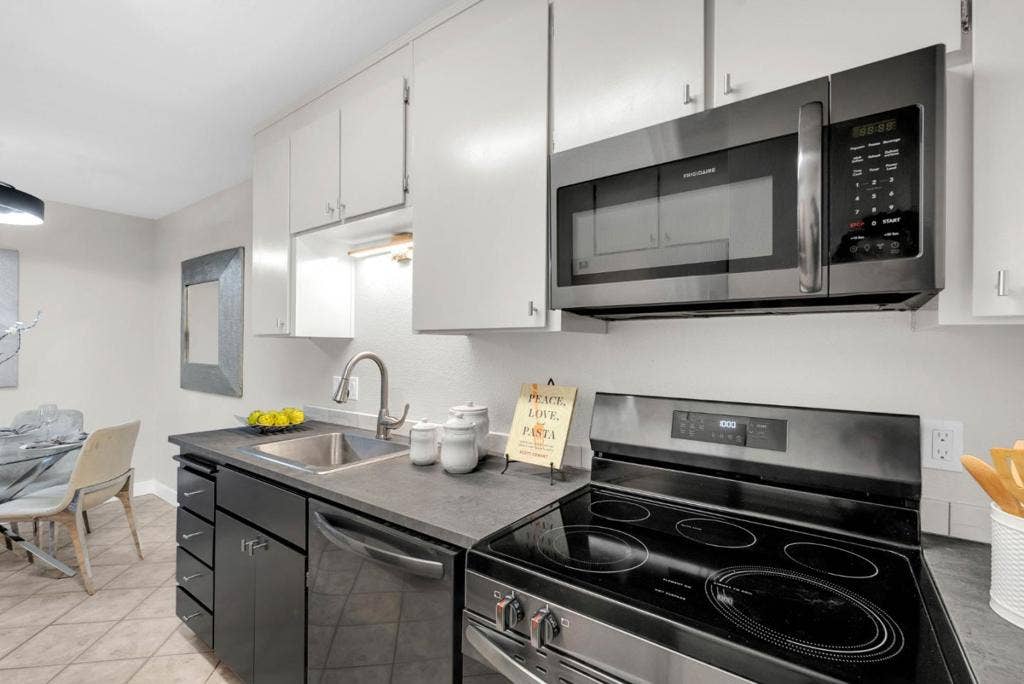 309 Tradewinds Drive, #5, San Jose, CA 95123 309 Tradewinds Drive, #5, San Jose, CA 95123