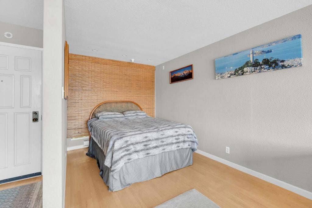 1451 Montgomery Street, #6, San Francisco, CA 94133 1451 Montgomery Street, #6, San Francisco, CA 94133