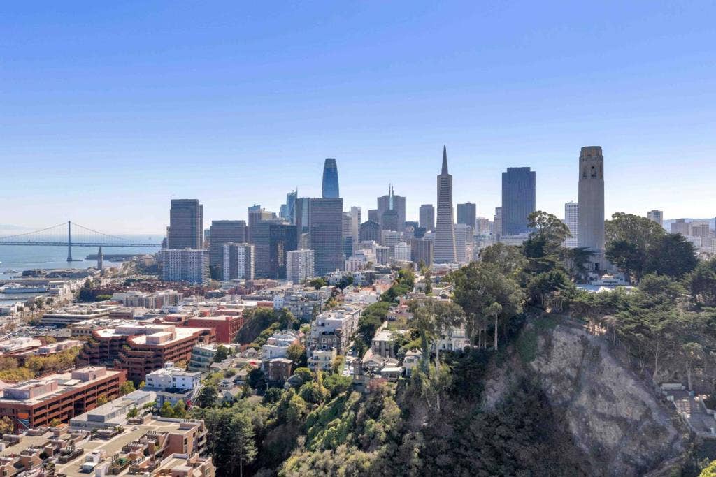 1451 Montgomery Street, #6, San Francisco, CA 94133 1451 Montgomery Street, #6, San Francisco, CA 94133