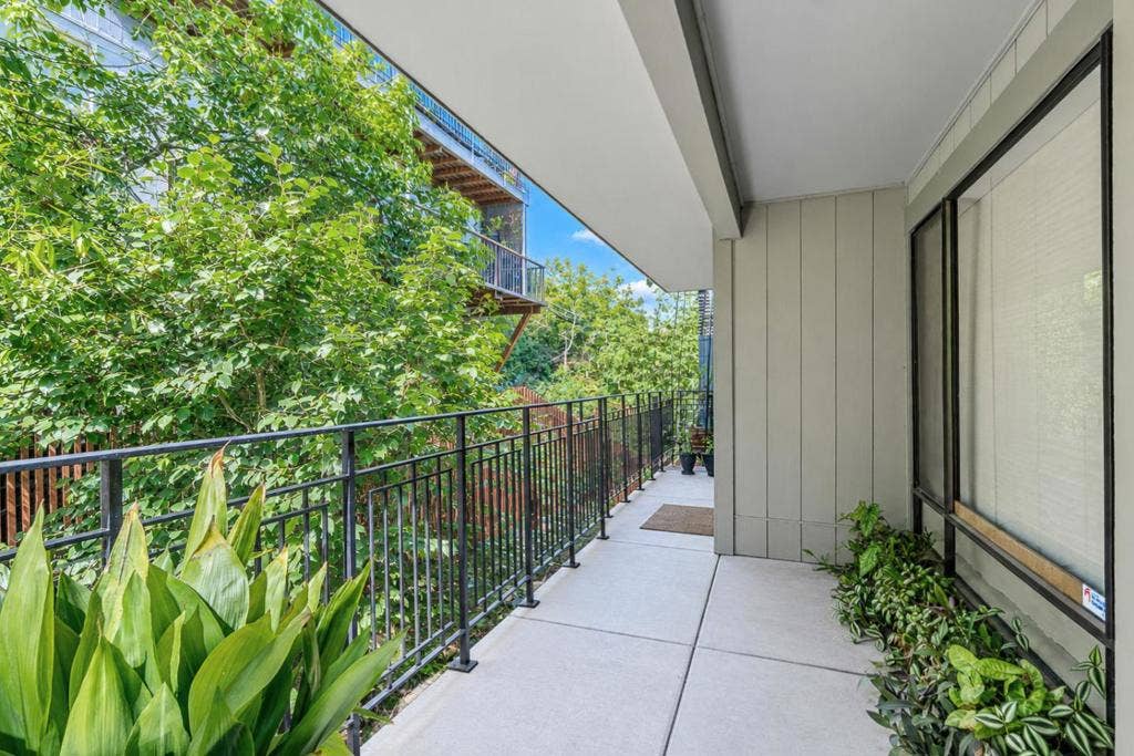 1451 Montgomery Street, #6, San Francisco, CA 94133 1451 Montgomery Street, #6, San Francisco, CA 94133