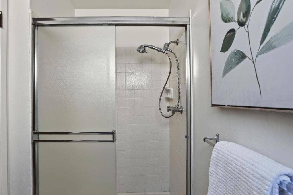 425 Kehoe Avenue, Half Moon Bay, CA 94019