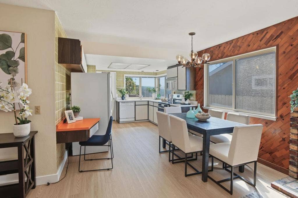 425 Kehoe Avenue, Half Moon Bay, CA 94019