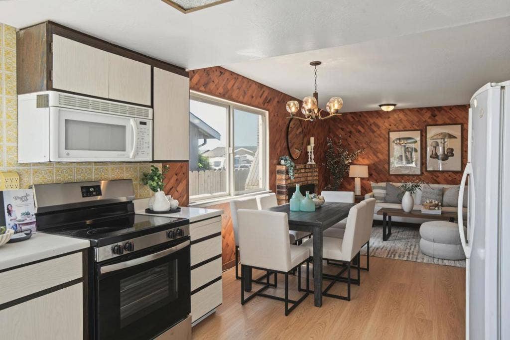 425 Kehoe Avenue, Half Moon Bay, CA 94019