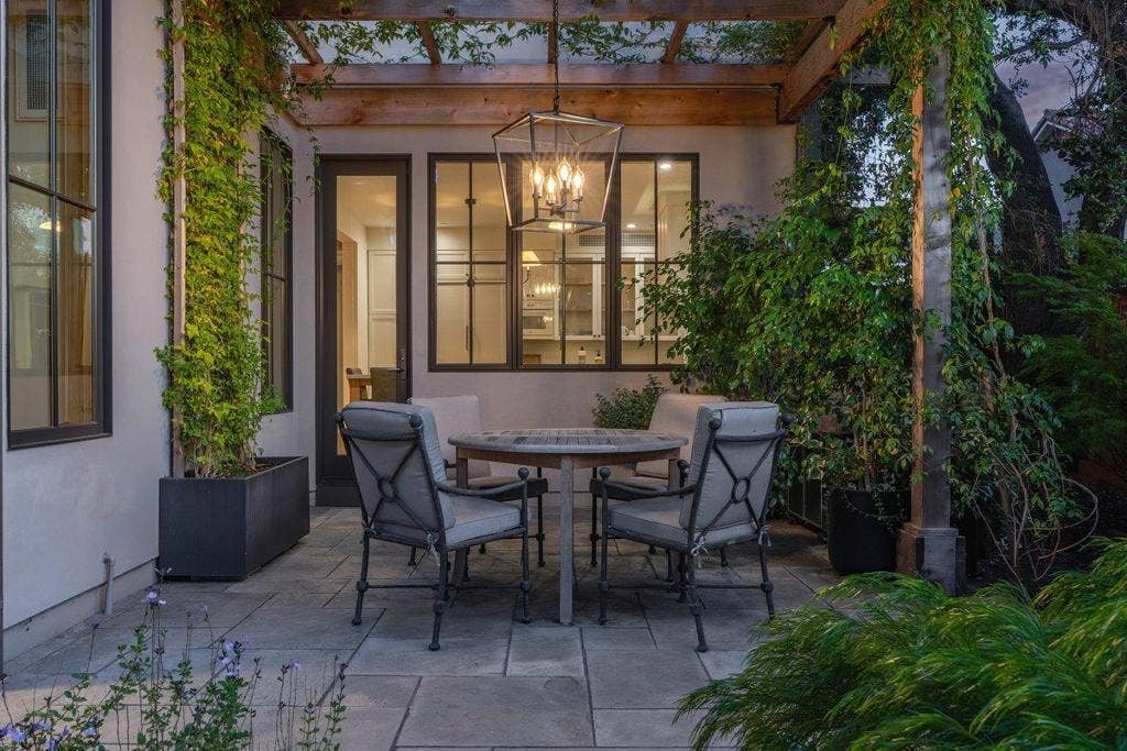 102 Alta Heights Court, Los Gatos, CA 95030