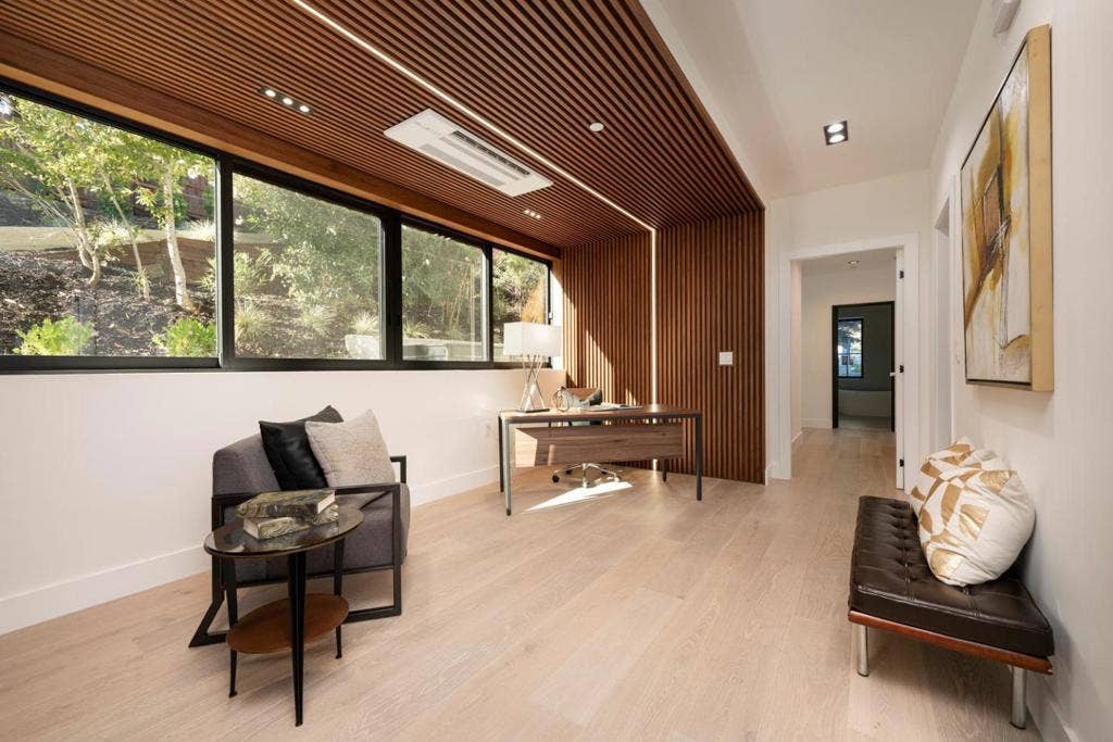 910 La Senda Road, Hillsborough, CA 94010