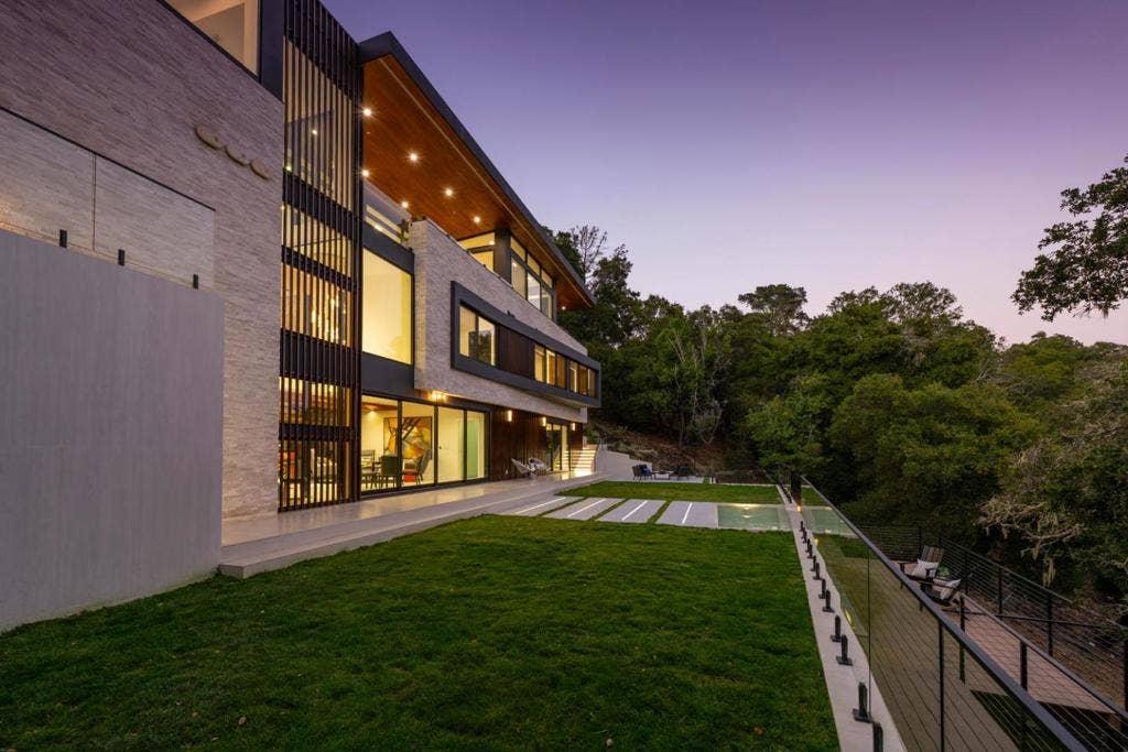 910 La Senda Road, Hillsborough, CA 94010