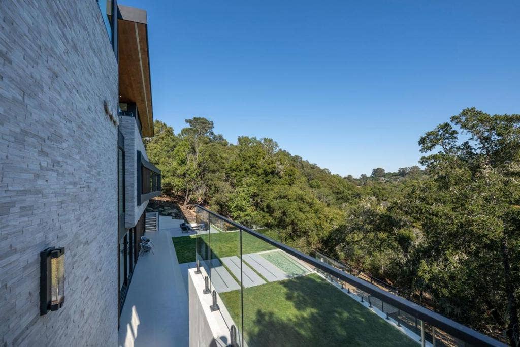 910 La Senda Road, Hillsborough, CA 94010