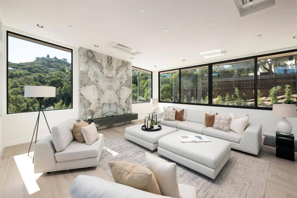 910 La Senda Road, Hillsborough, CA 94010