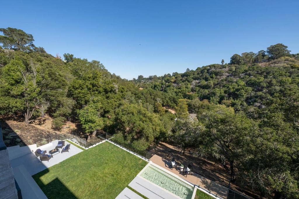 910 La Senda Road, Hillsborough, CA 94010