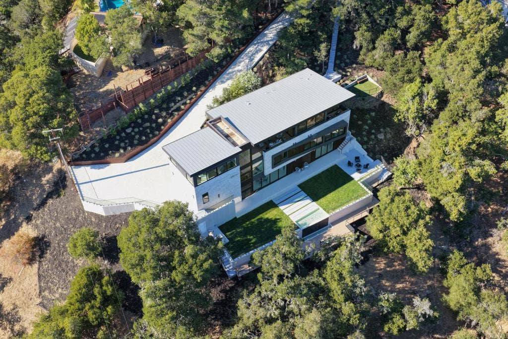 910 La Senda Road, Hillsborough, CA 94010