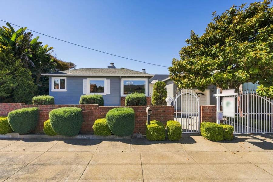 Property photo for 1540 Edgeworth Avenue, Daly City, CA