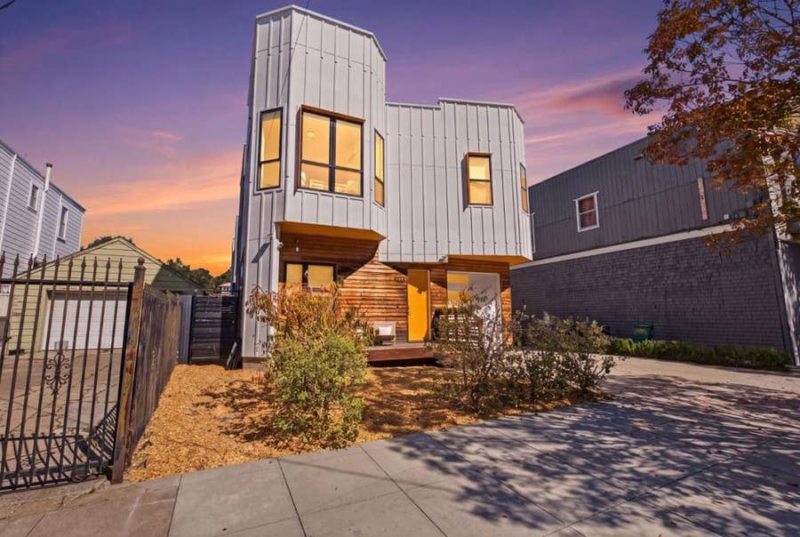 Property photo for 15101514 8th Street, Oakland, CA