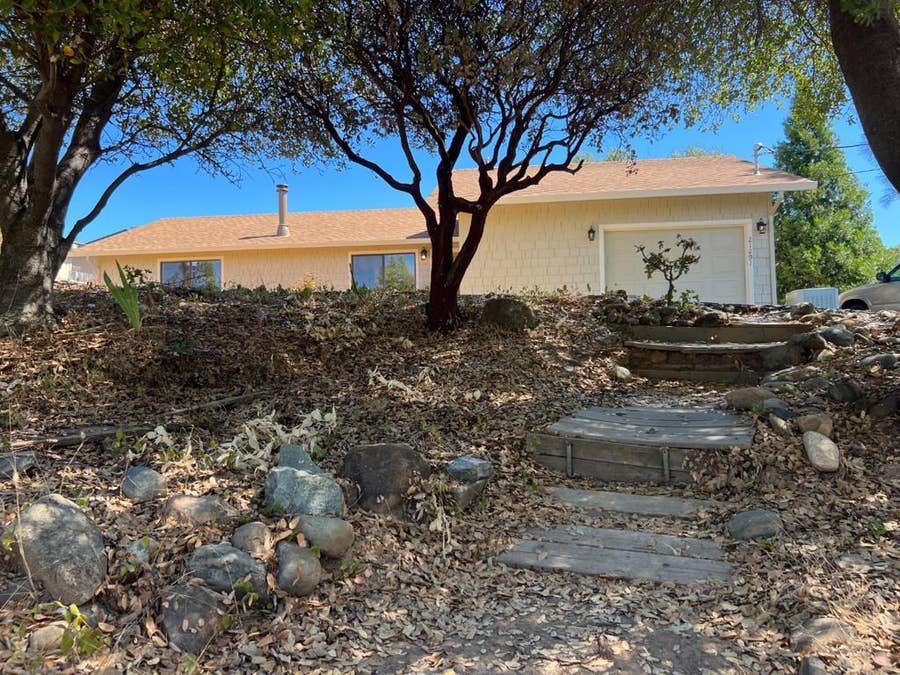 Property photo for 21291 Crestview Drive, Sonora, CA