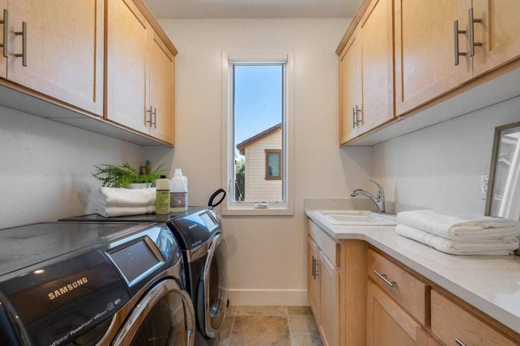 3493 Alma Village Circle, Palo Alto, CA 94306 3493 Alma Village Circle, Palo Alto, CA 94306