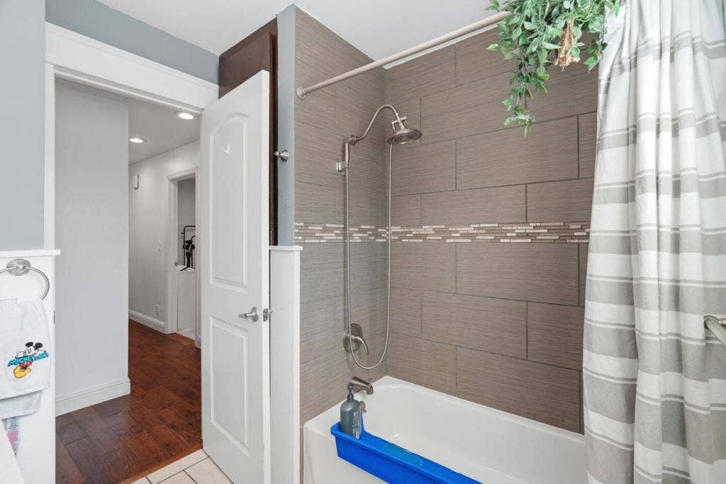 7821 Santa Barbara Drive, Gilroy, CA 95020