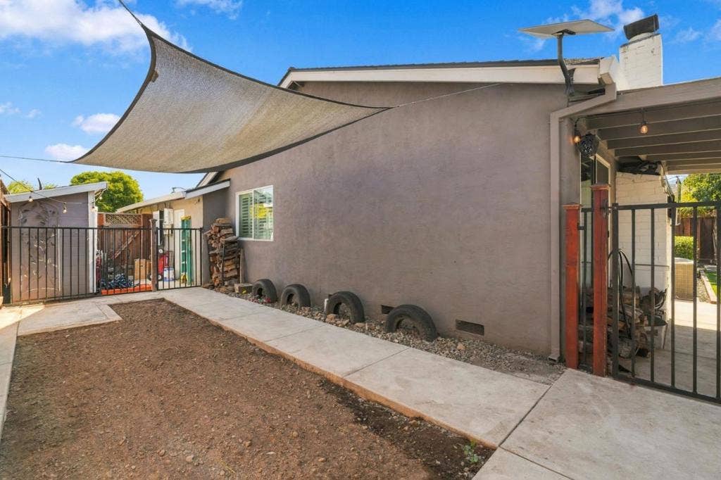 7821 Santa Barbara Drive, Gilroy, CA 95020
