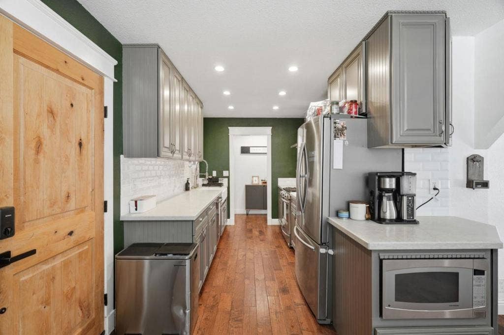 7821 Santa Barbara Drive, Gilroy, CA 95020