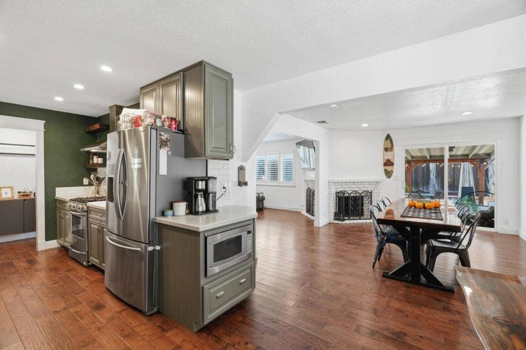 7821 Santa Barbara Drive, Gilroy, CA 95020