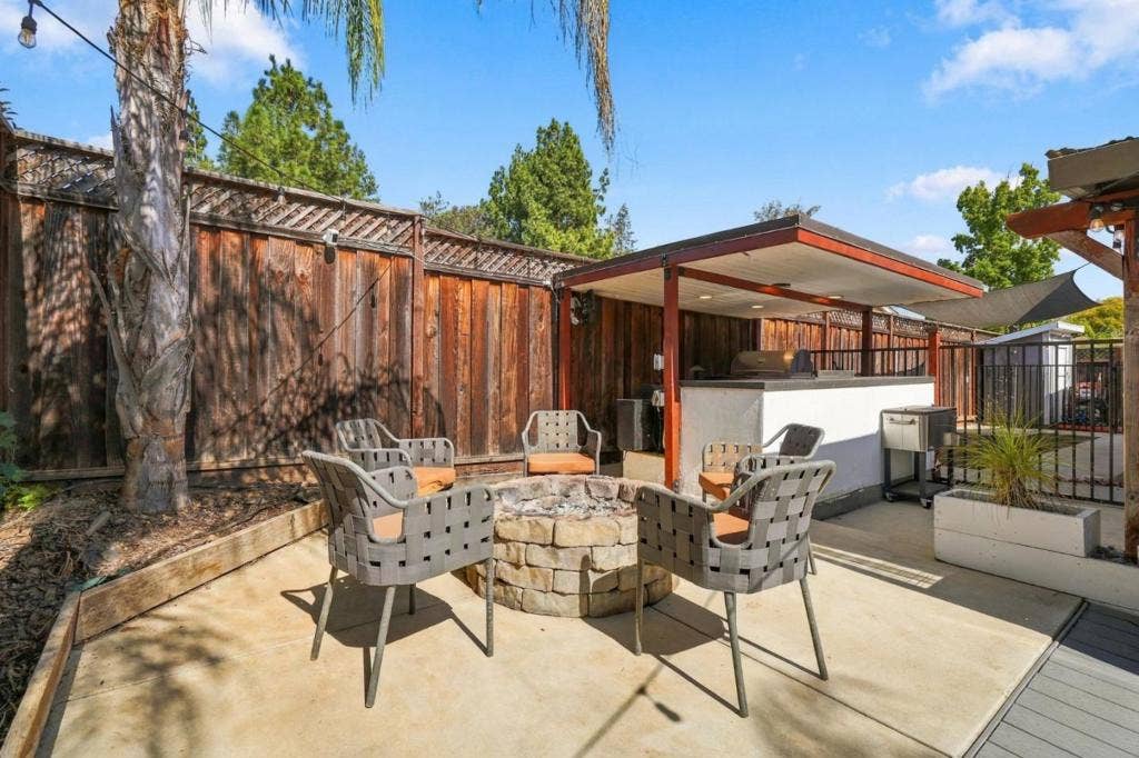 7821 Santa Barbara Drive, Gilroy, CA 95020
