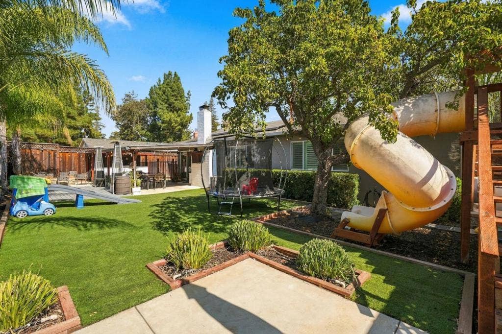 7821 Santa Barbara Drive, Gilroy, CA 95020