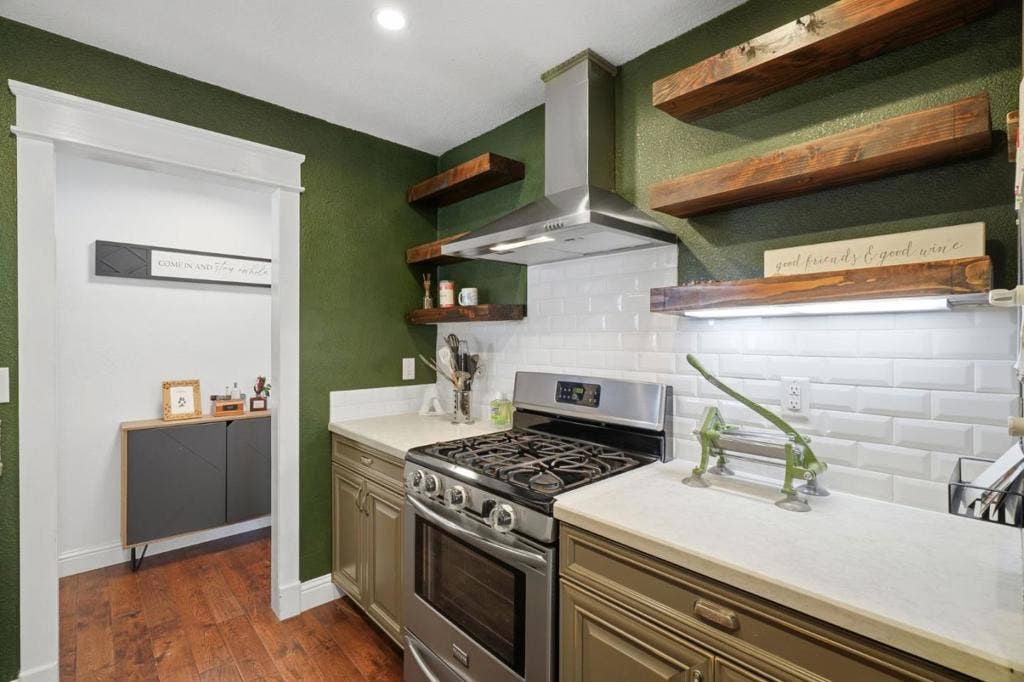 7821 Santa Barbara Drive, Gilroy, CA 95020