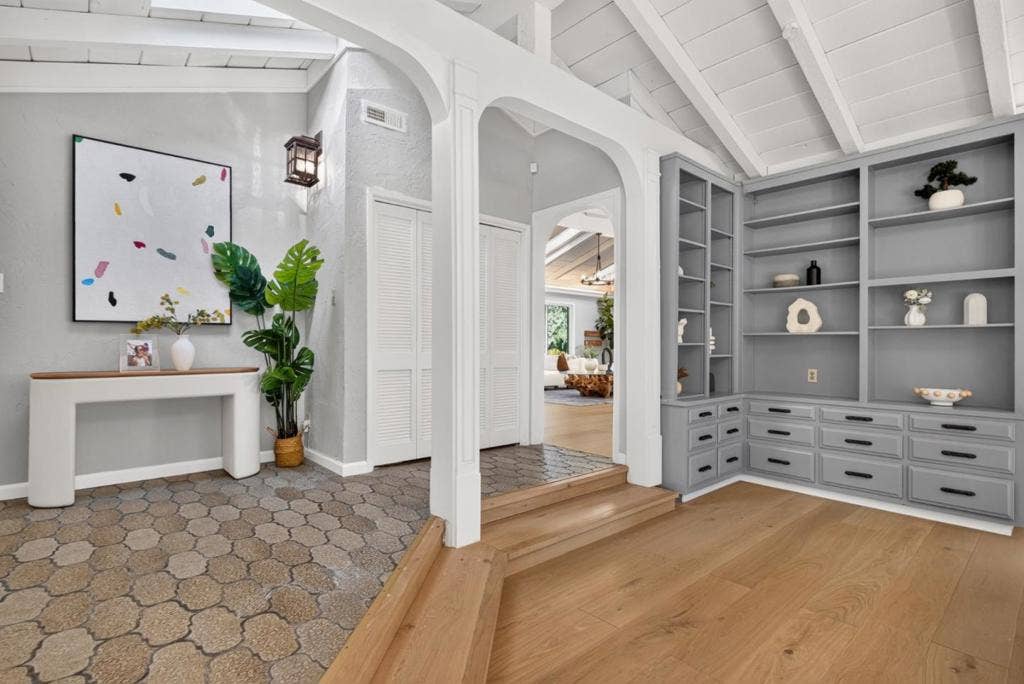 1 Edge, Atherton, CA 94027 1 Edge, Atherton, CA 94027