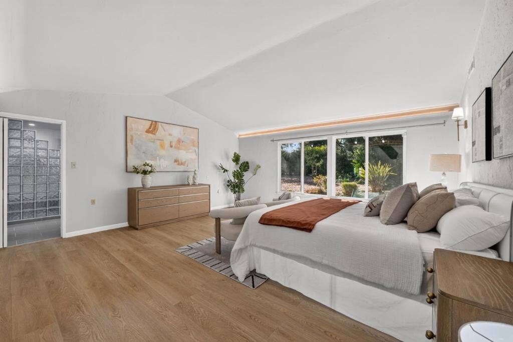 1 Edge, Atherton, CA 94027 1 Edge, Atherton, CA 94027