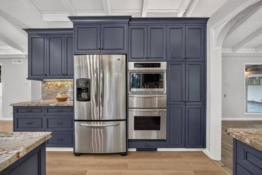 1 Edge, Atherton, CA 94027 1 Edge, Atherton, CA 94027