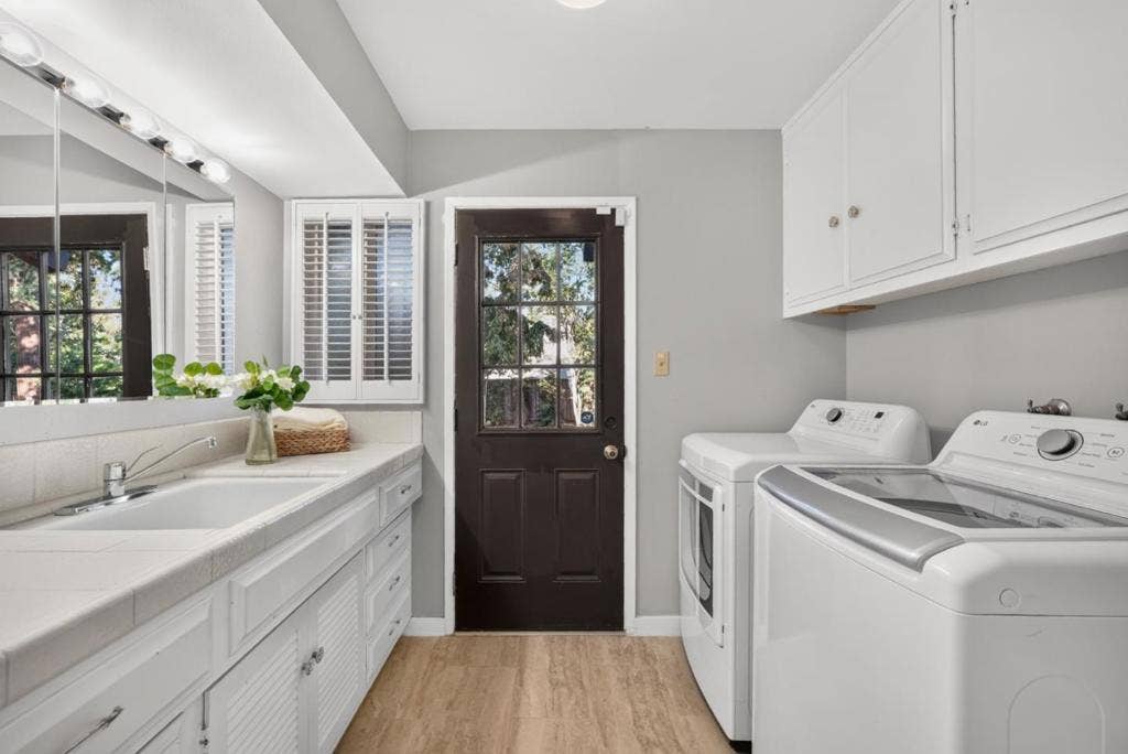 1 Edge, Atherton, CA 94027 1 Edge, Atherton, CA 94027