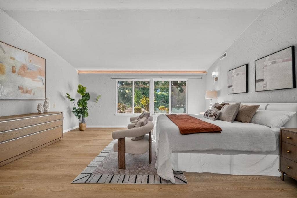 1 Edge, Atherton, CA 94027 1 Edge, Atherton, CA 94027