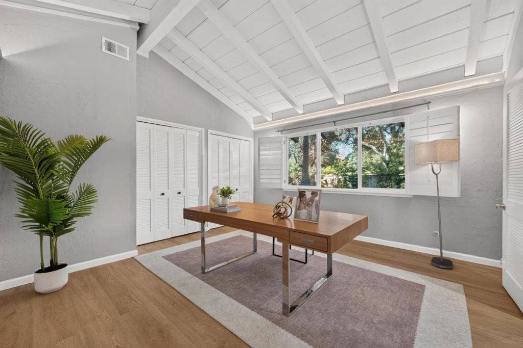 1 Edge, Atherton, CA 94027 1 Edge, Atherton, CA 94027