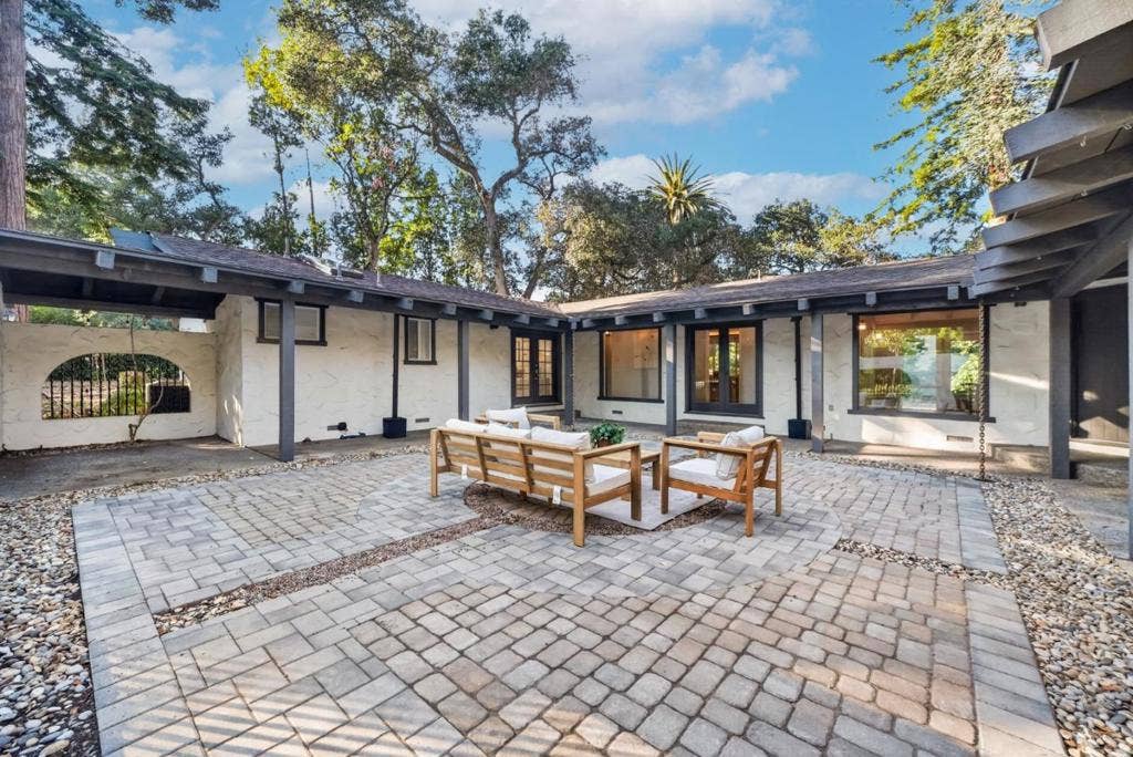 1 Edge, Atherton, CA 94027 1 Edge, Atherton, CA 94027