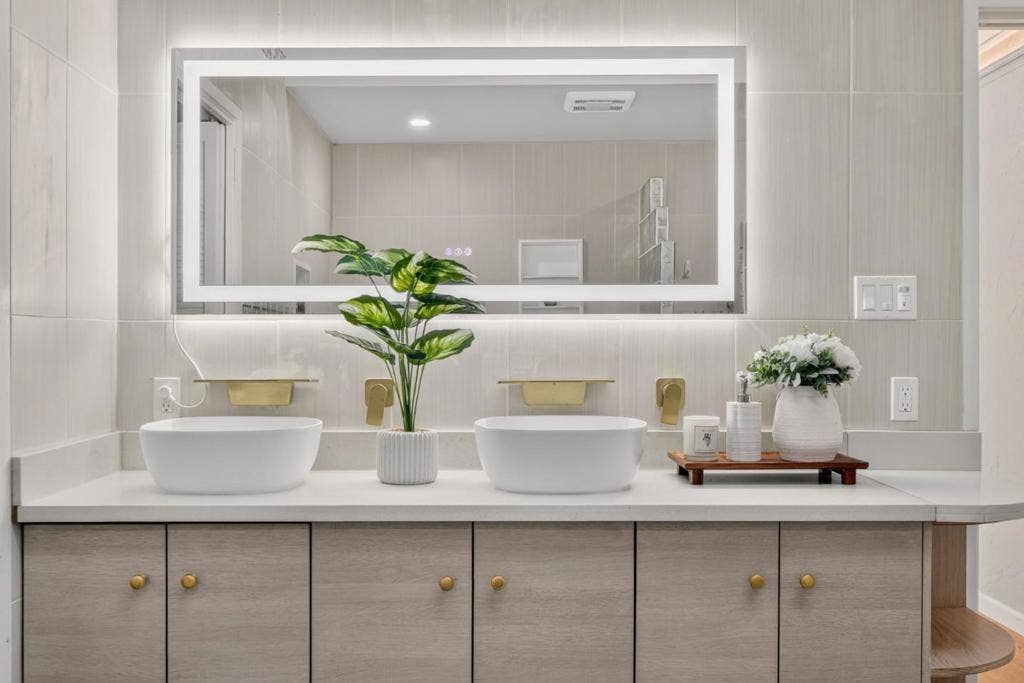 1 Edge, Atherton, CA 94027 1 Edge, Atherton, CA 94027